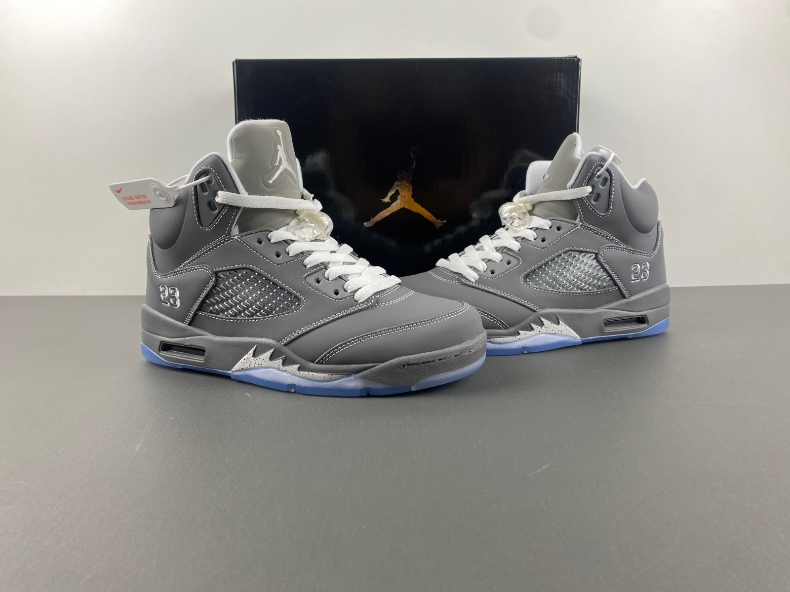 Air Jordan 5 Retro