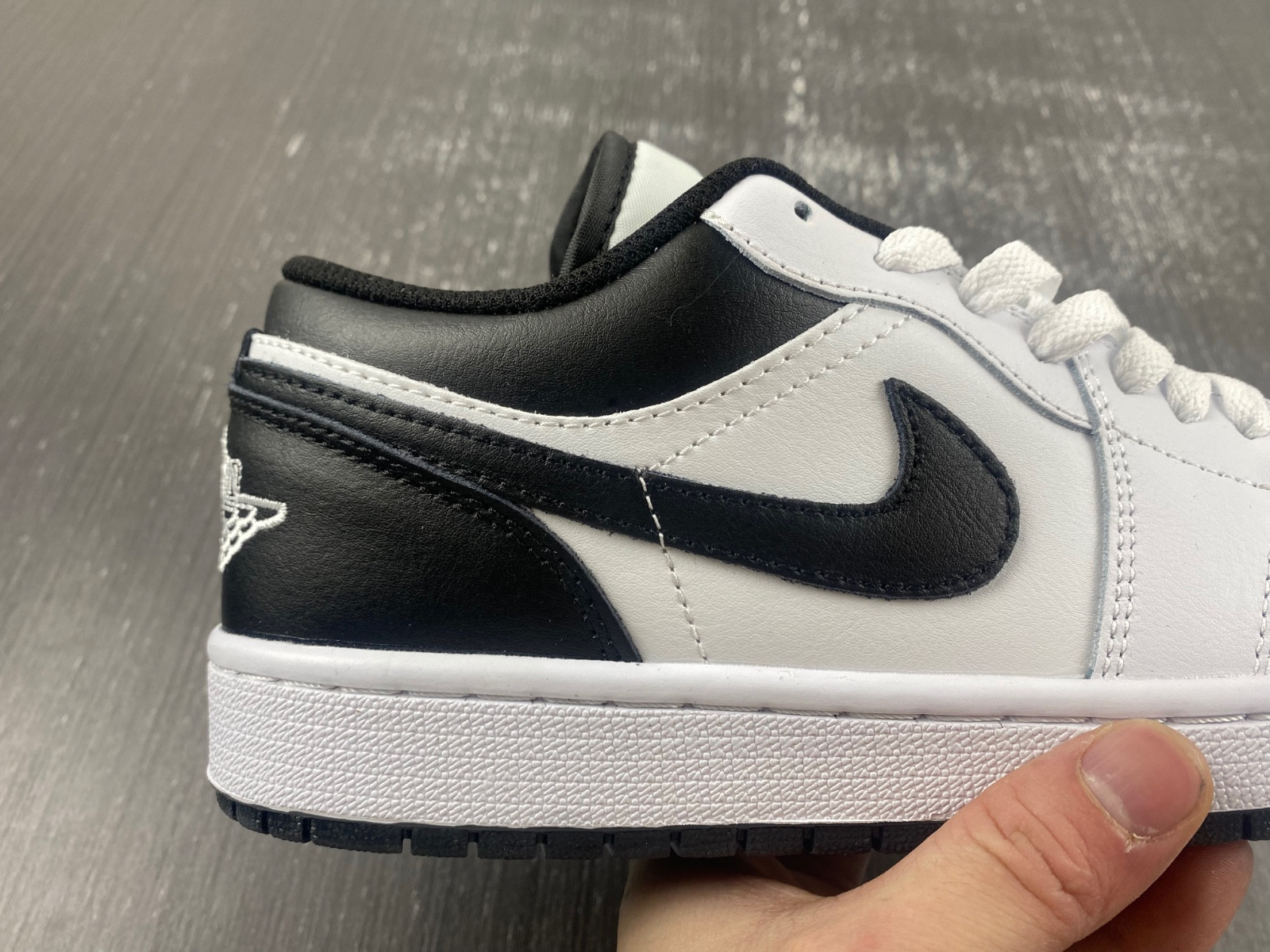 air jordan 1 low white black 553558-132