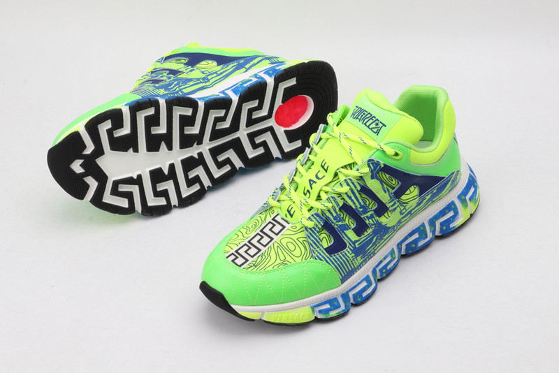 vs chain reaction sneakers