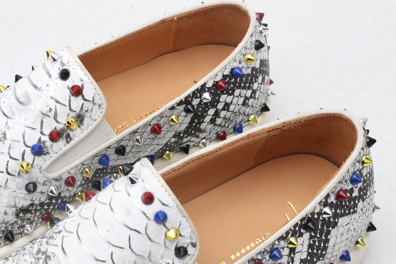 chian louin low top sneaker