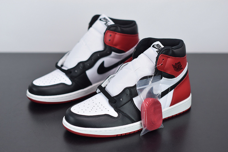 air jordan 1 retro high og "black toe 2016 release" 555088-125