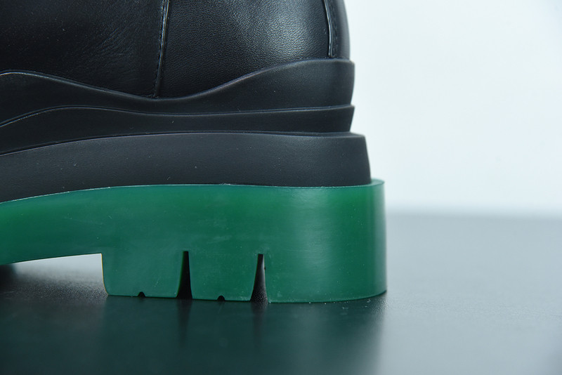 Bo*te*ga ve*ne*ta sneaker