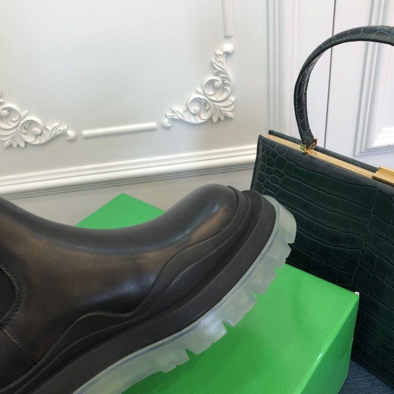 Bo*te*ga ve*ne*ta sneaker