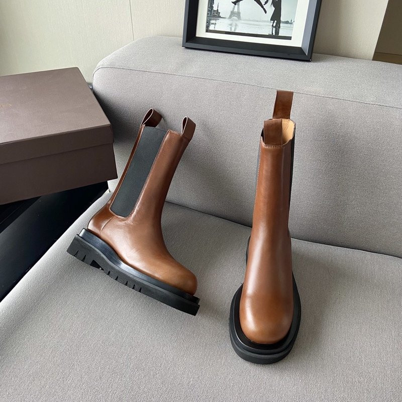 Bo*te*ga ve*ne*ta sneaker