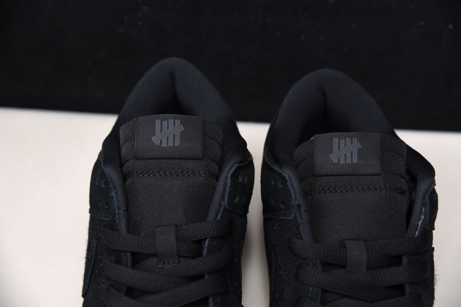 undefeated x nike dunk low 