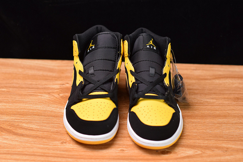 air jordan 1 mid "new love 2017 release" 554724-035