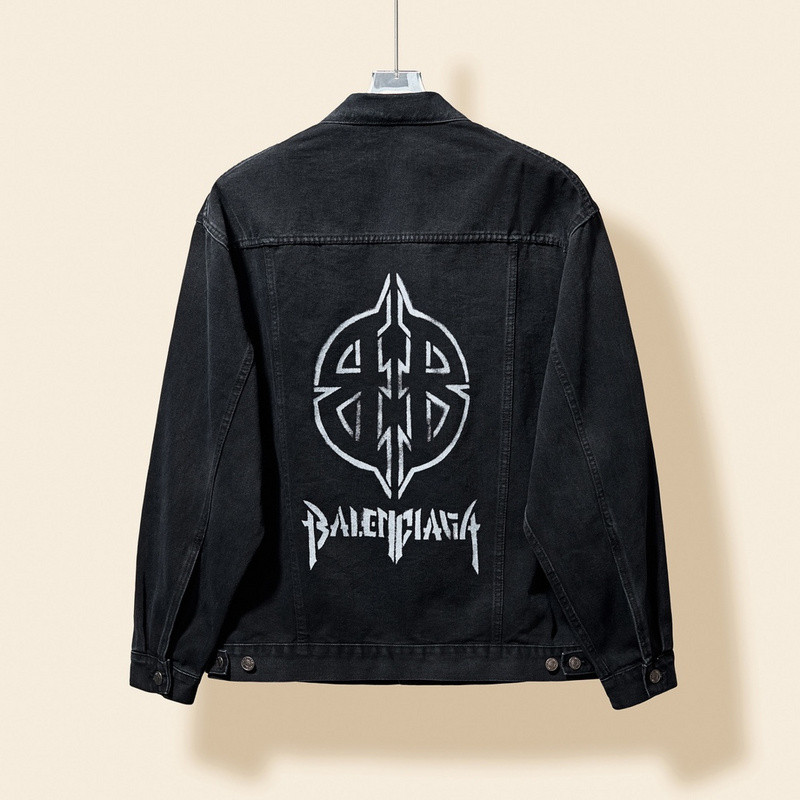 Ba*len*cia*ga clothes