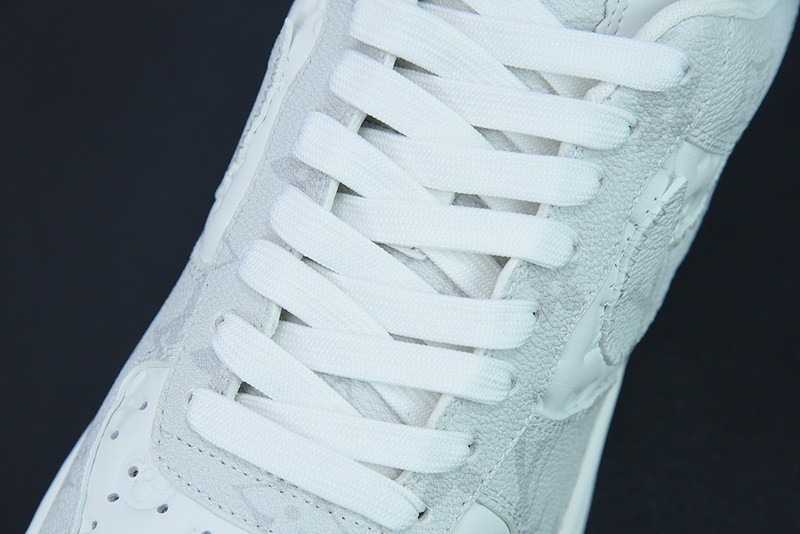 lvt x nike air force1