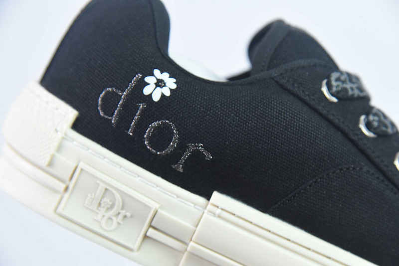 dio* x converse sneaker
