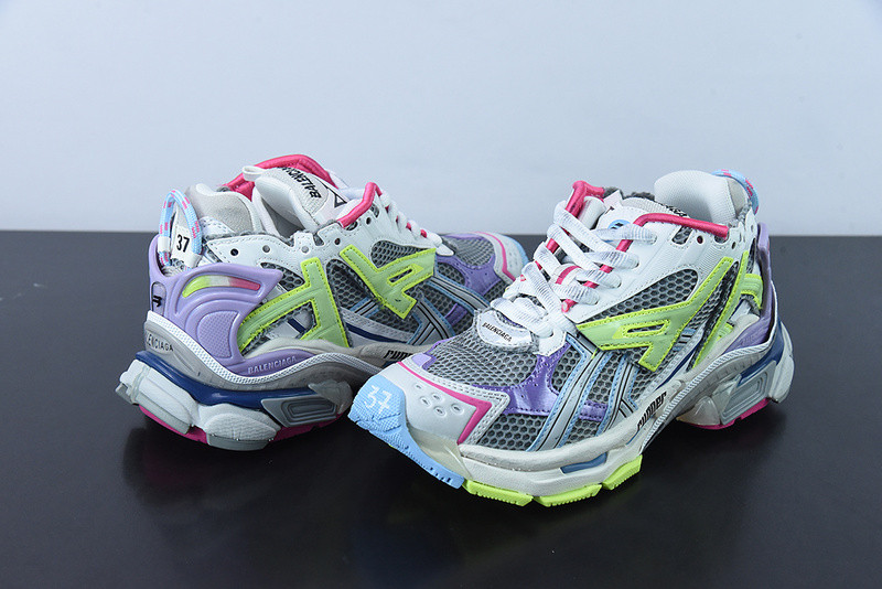 Ba*len*cia*ga runner sneaker