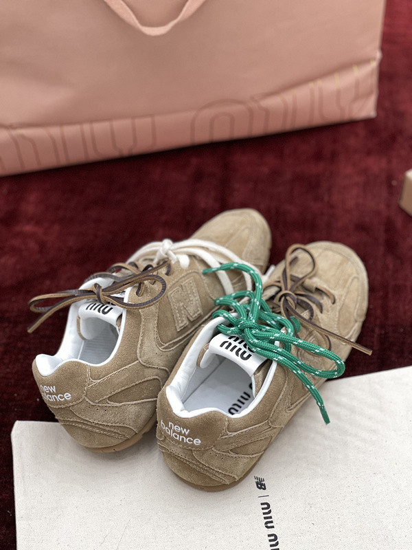 NEW BALANCE X MIUMIU SNEAKER