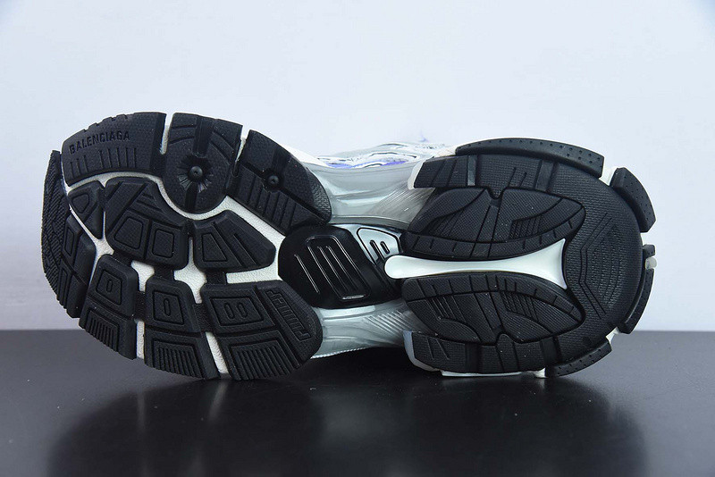 Ba*len*cia*ga runner sneaker