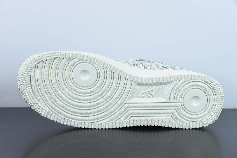 lvt x nike air force1