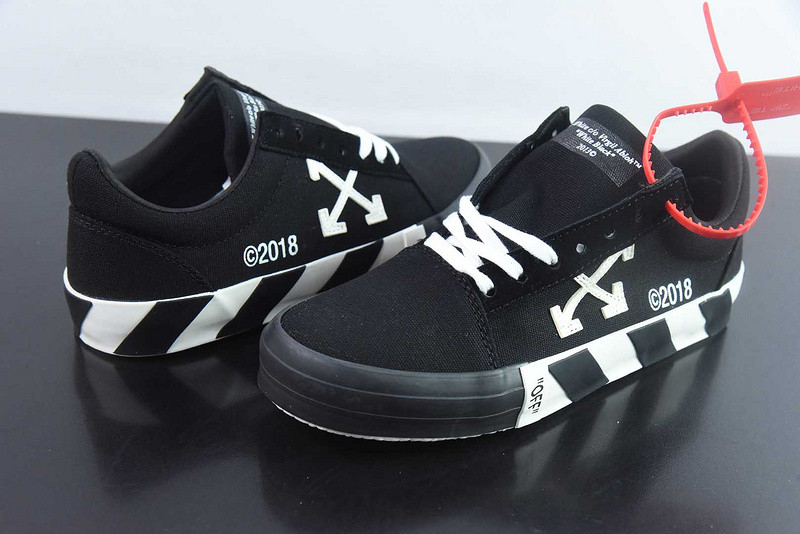 off white SNEAKERS
