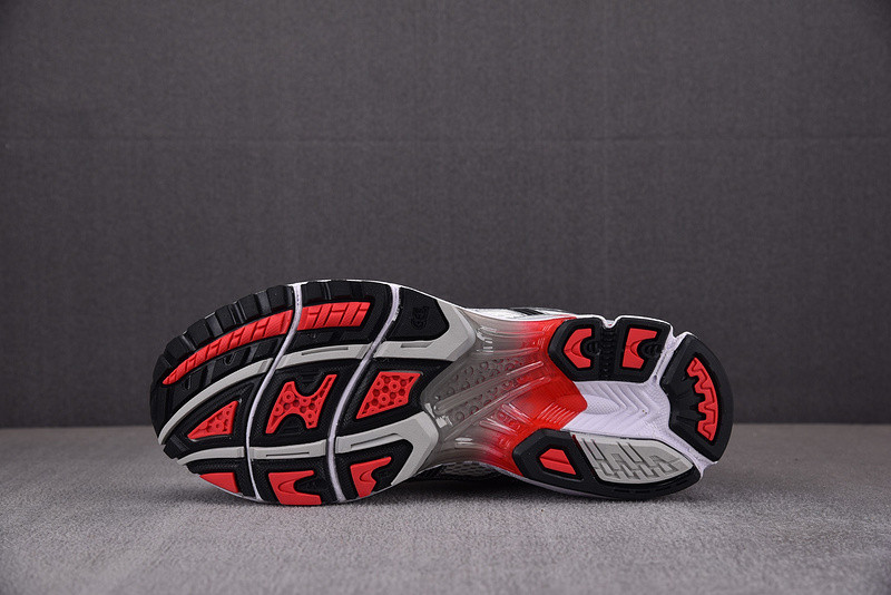 As*ic*s gel kayano 14 