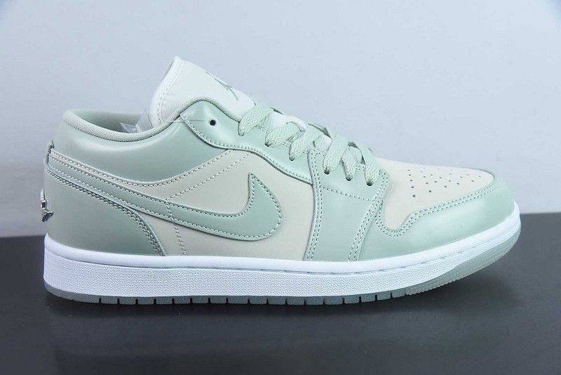 Air Jordan 1 Low SE Seafoam HF4078-100