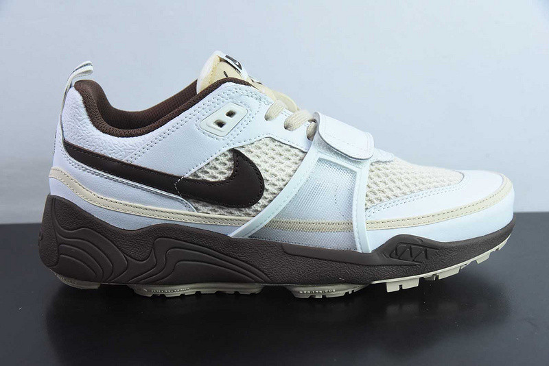 Travis Scott x Nike Zoom Field Jaxx “Light Chocolate” HQ3073-100