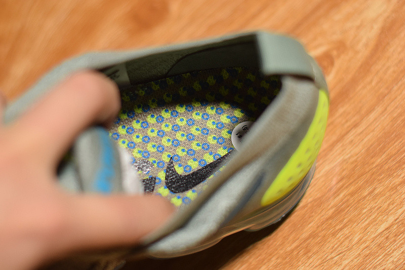 nike air vapormax moc 2 mica green ah7006-300