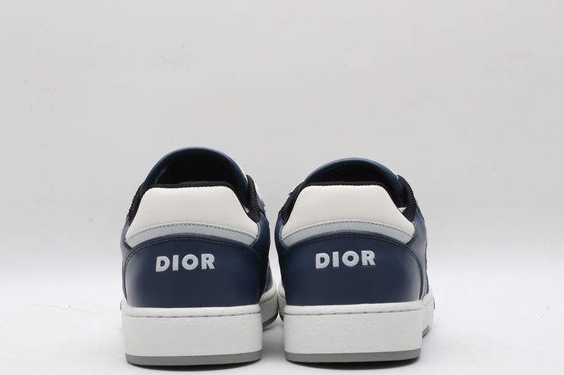 dio* sneaker