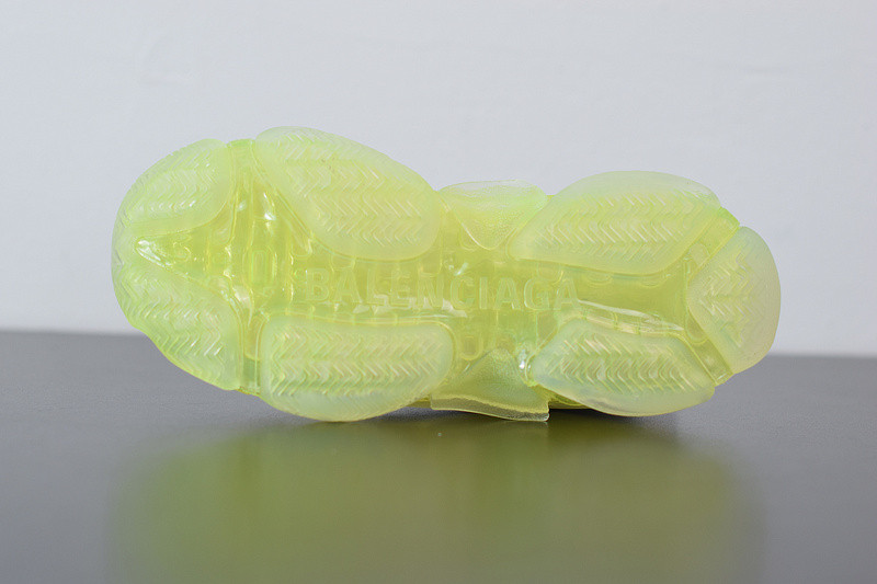 bc triple s trainer 544351 w09oa 0828