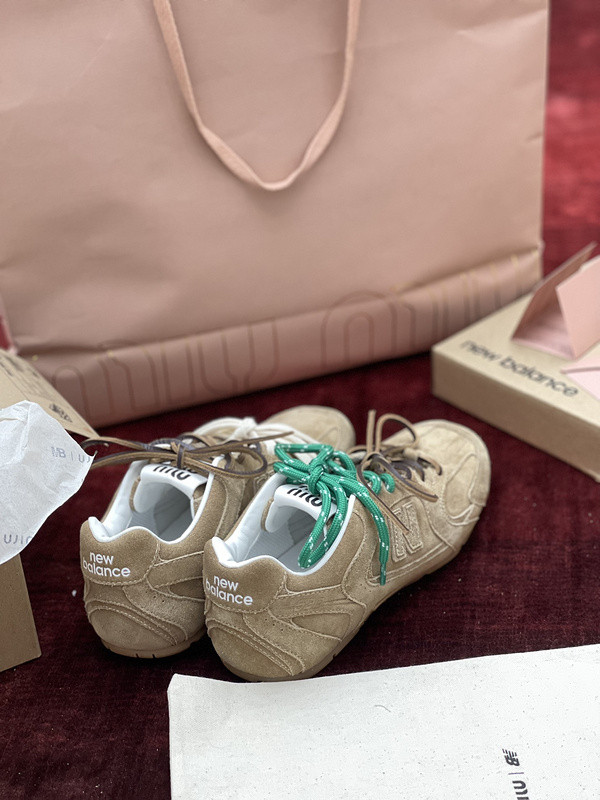 NEW BALANCE X MIUMIU SNEAKER