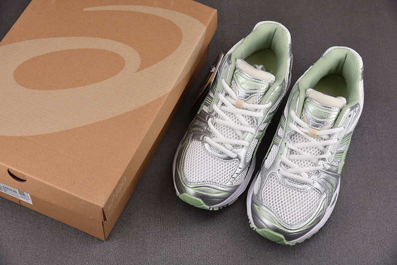 As*ic*s gel kayano 14 