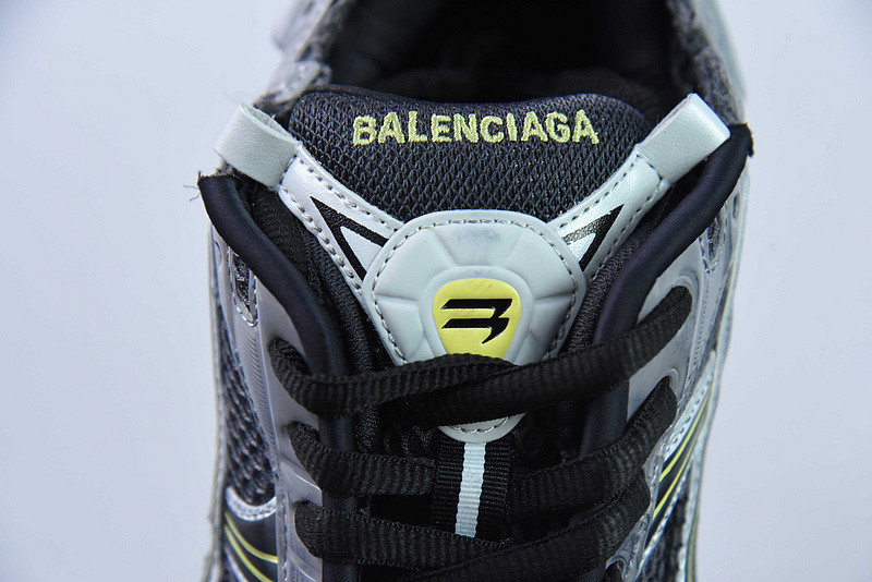 Ba*len*cia*ga runner sneaker