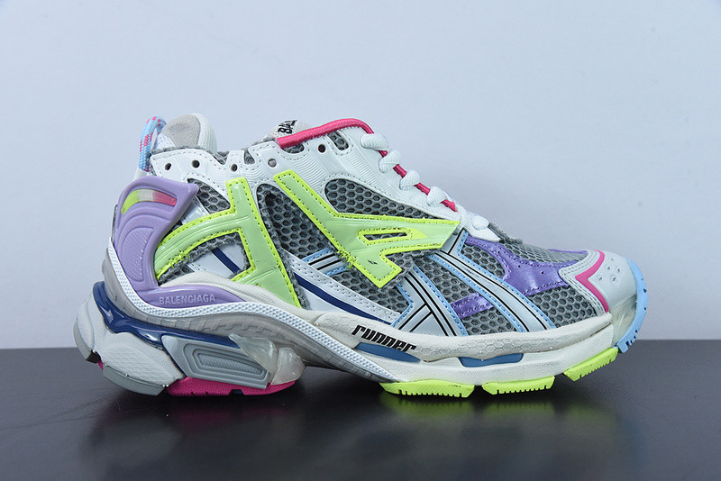 Ba*len*cia*ga runner sneaker