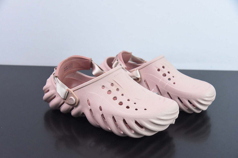 Cr*0*s echo clog pink clay 207937-6ty