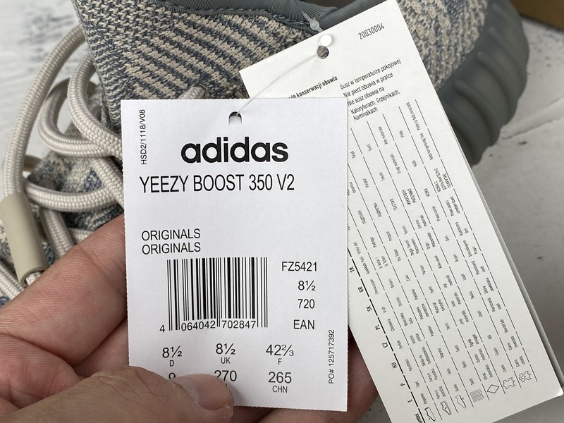 ad*s Y**zy boost 350 v2 israfil