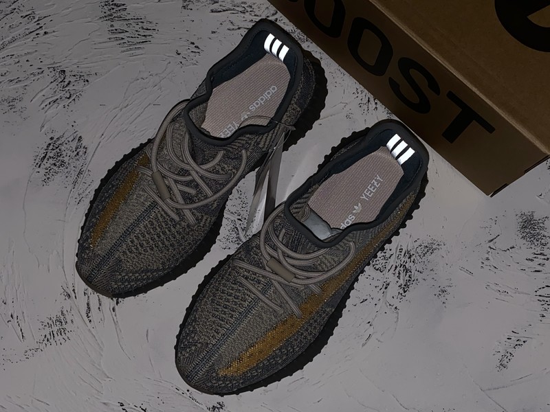ad*s Y**zy boost 350 v2 israfil