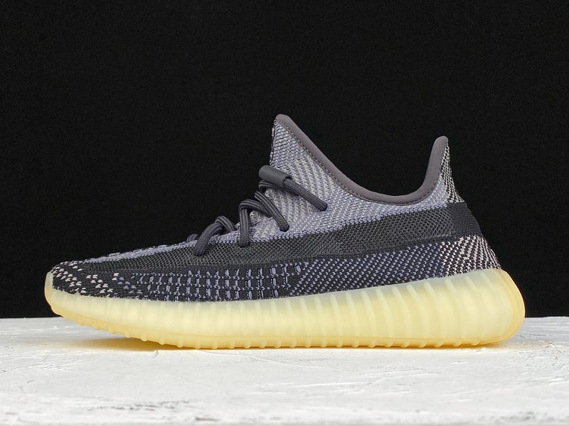 ad*s Y**zy boost 350 v2 asriel