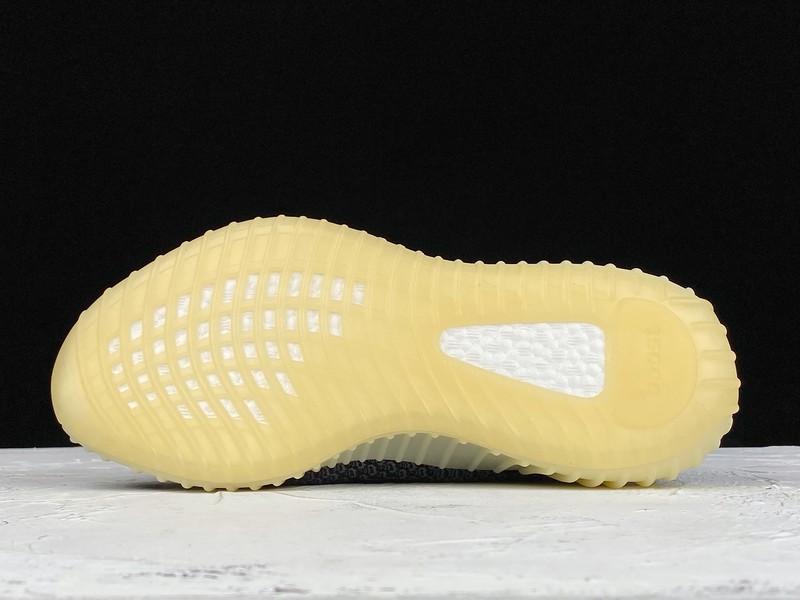 ad*s Y**zy boost 350 v2 asriel