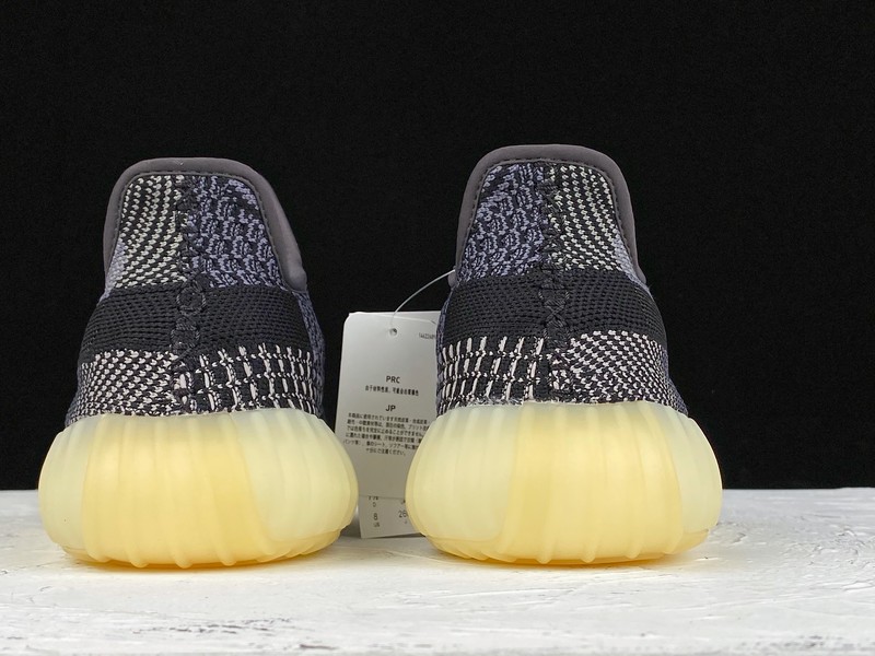 ad*s Y**zy boost 350 v2 asriel