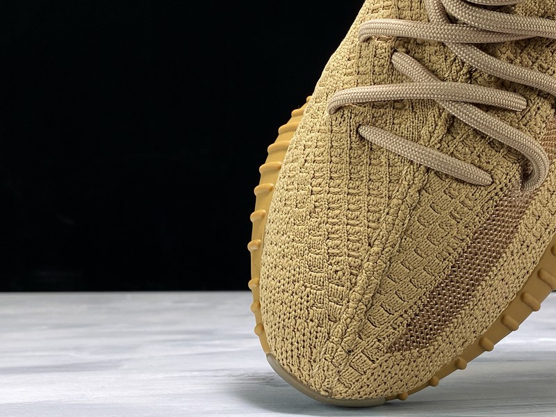 ad*s Y**zy boost 350 v2 earth