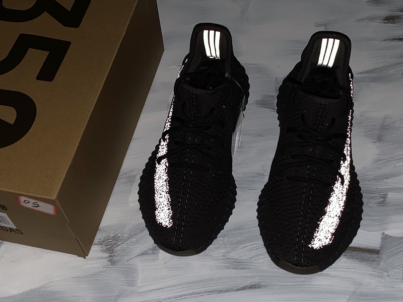 ad*s Y**zy boost 350 v2 cinder reflective