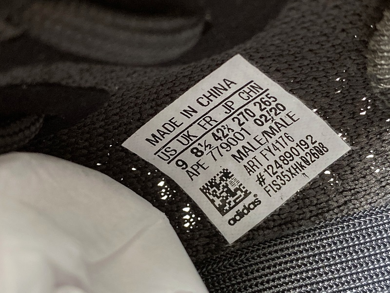 ad*s Y**zy boost 350 v2 cinder reflective