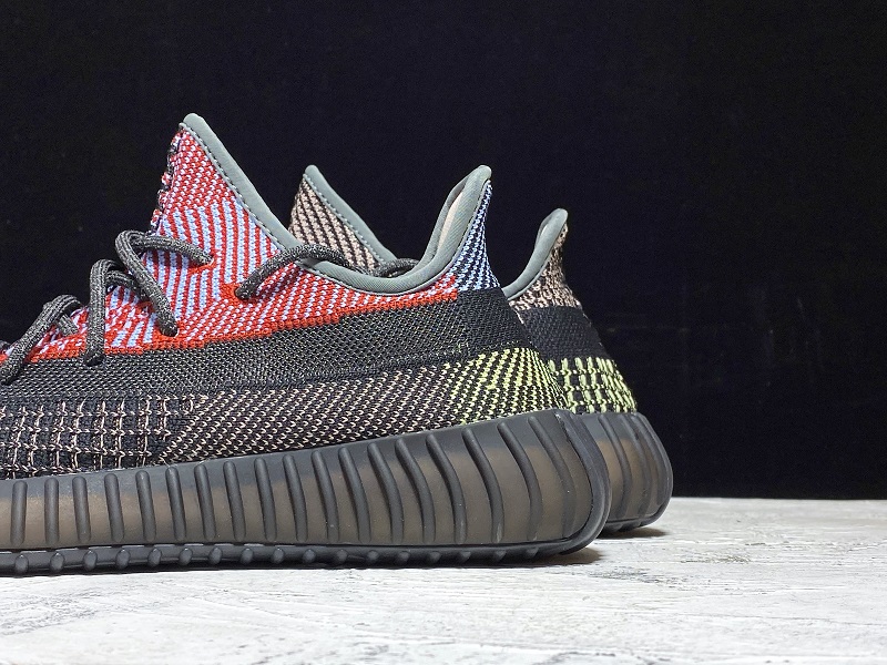 ad*s Y**zy boost 350 v2 yecheil (reflective)