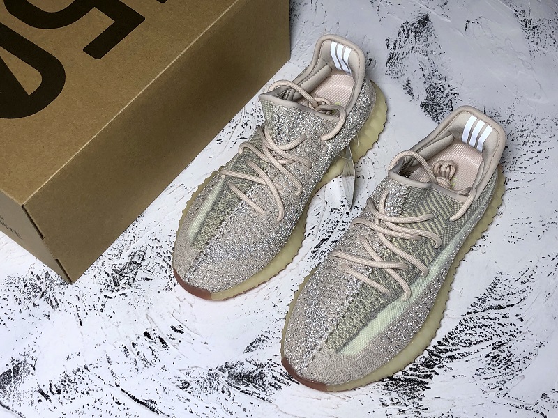 ad*s Y**zy boost 350 v2 citrin (reflective)