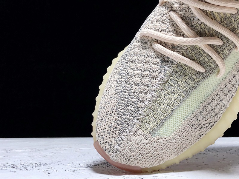 ad*s Y**zy boost 350 v2 citrin (reflective)