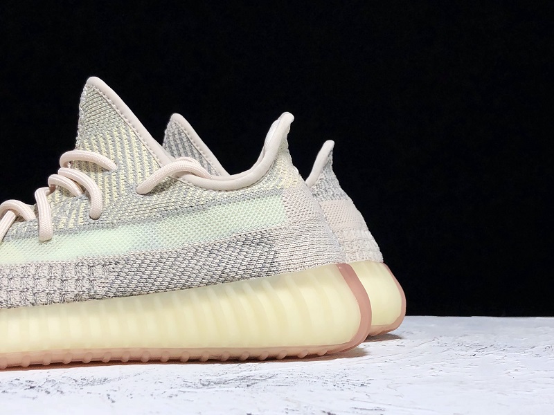 ad*s Y**zy boost 350 v2 citrin (reflective)