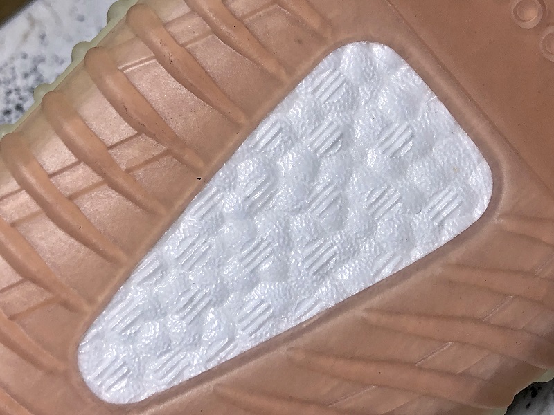 ad*s Y**zy boost 350 v2 citrin (reflective)