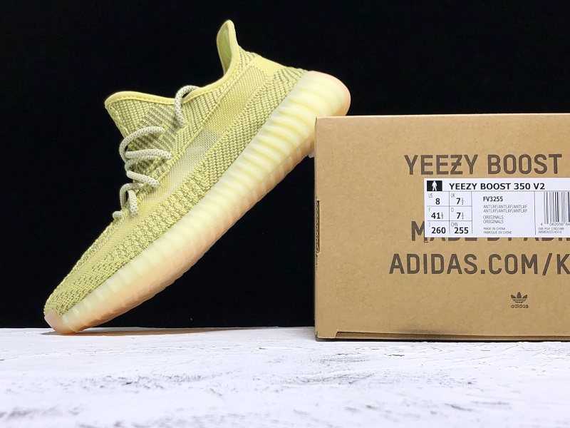 ad*s Y**zy boost 350 v2 antlia (reflective)