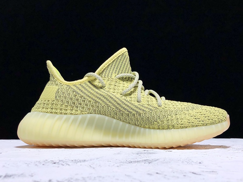 ad*s Y**zy boost 350 v2 antlia (reflective)