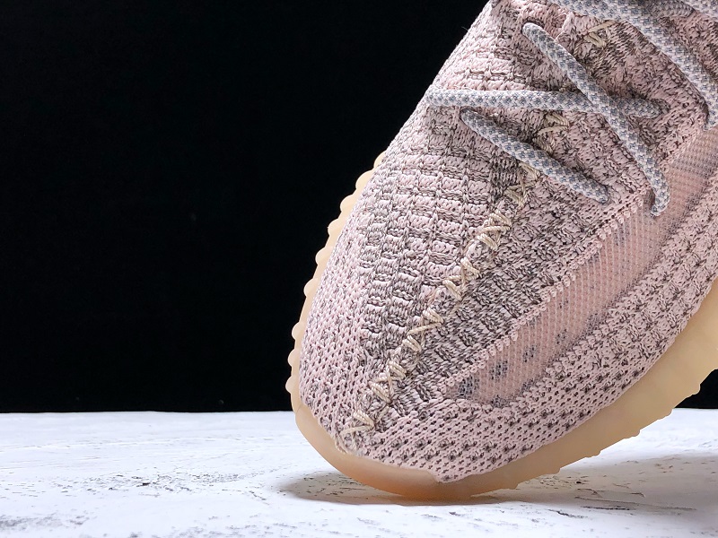 ad*s Y**zy boost 350 v2 synth (reflective)