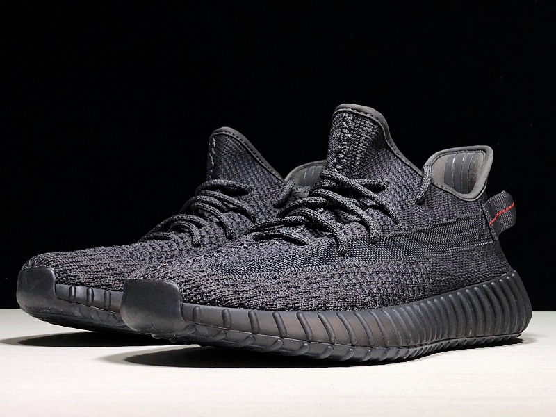 ad*s Y**zy boost 350 v2 black (non-reflective)