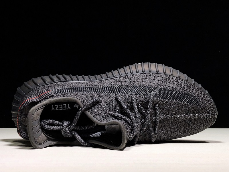 ad*s Y**zy boost 350 v2 static black (reflective)