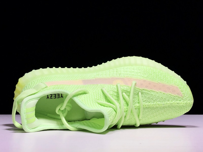 ad*s Y**zy boost 350 v2 glow