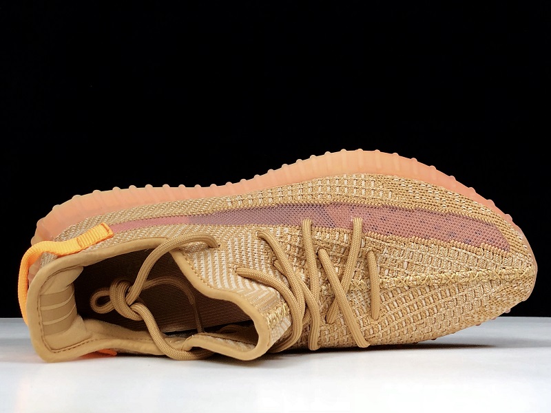 ad*s Y**zy boost 350 v2 clay