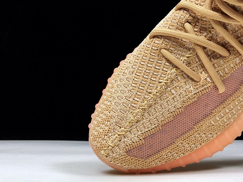 ad*s Y**zy boost 350 v2 clay
